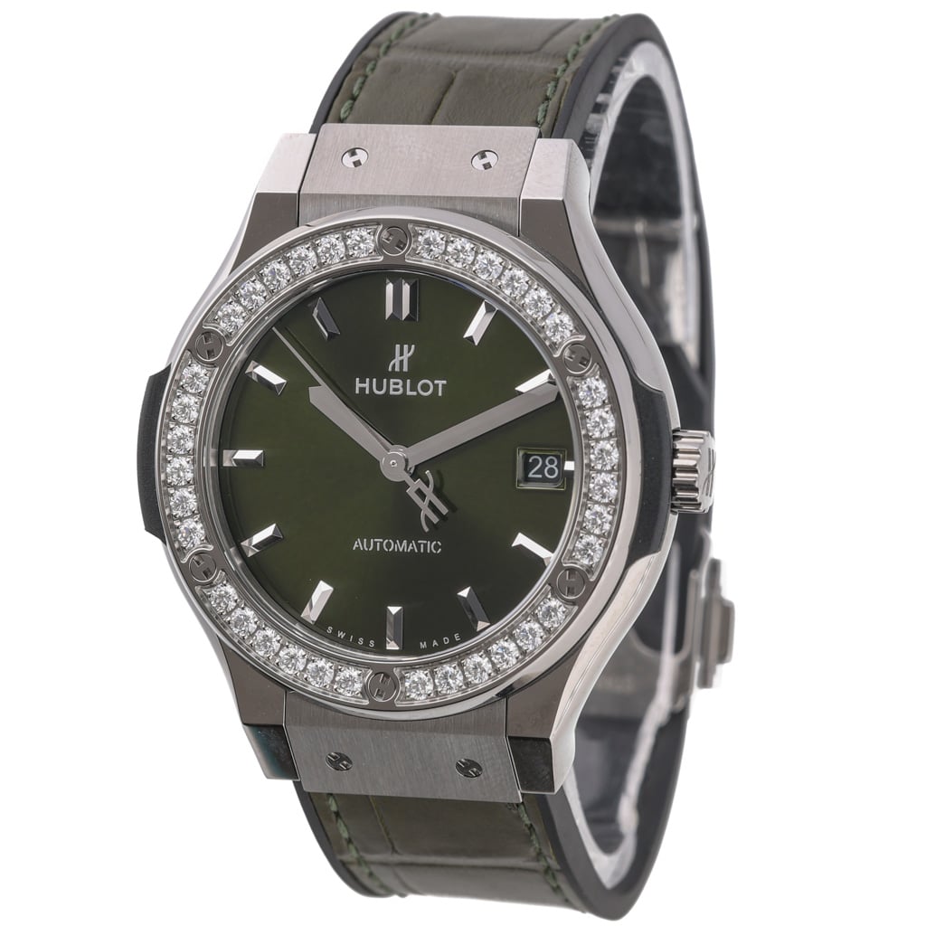 Hublot Classic Fusion 565.NX.8970.LR.1204 with green dial and titanium case - product image 2