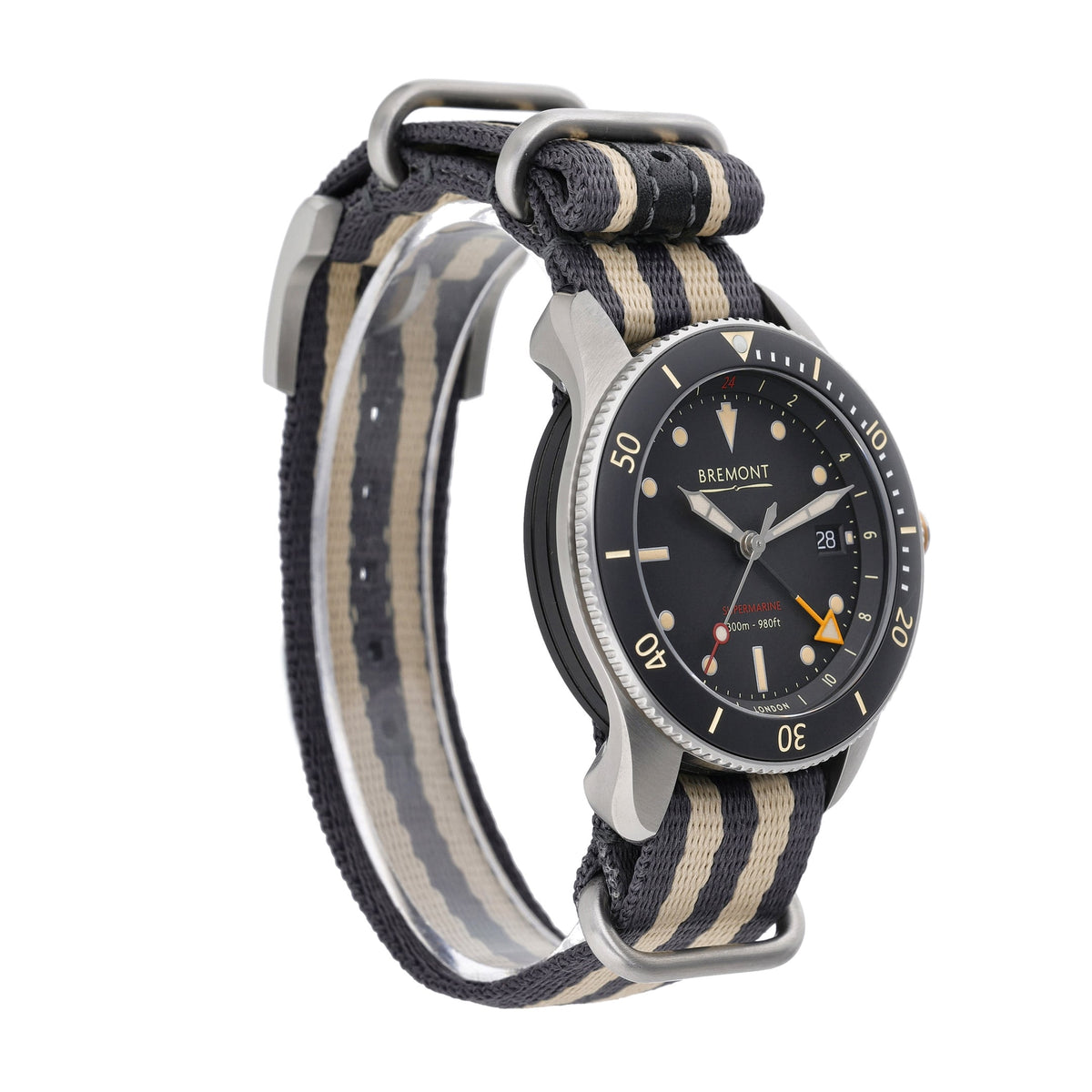 Bremont Supermarine S302-BK-R-S with black dial and steel case - product image 4
