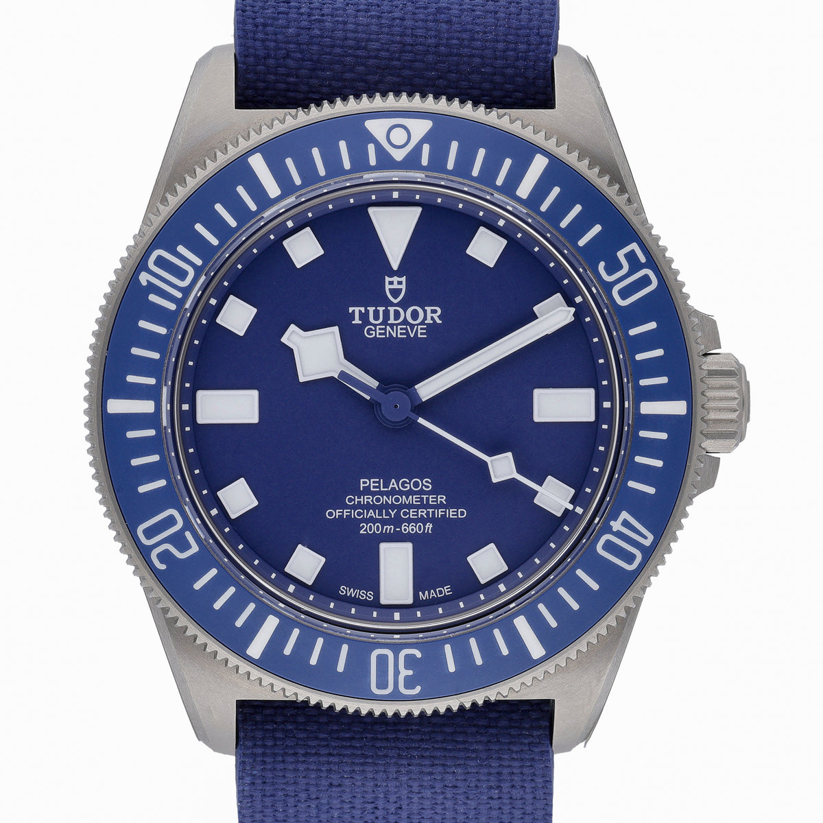 Tudor Fxd Marine Nationale MN 22 M25707B/22-0001 with blue dial and titanium case