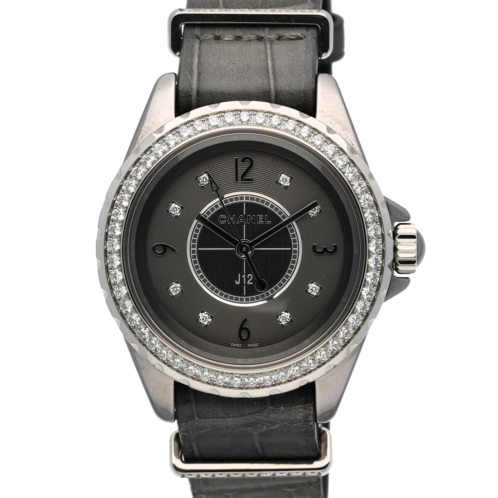 Chanel J12 H4188 with grey dial and steel case