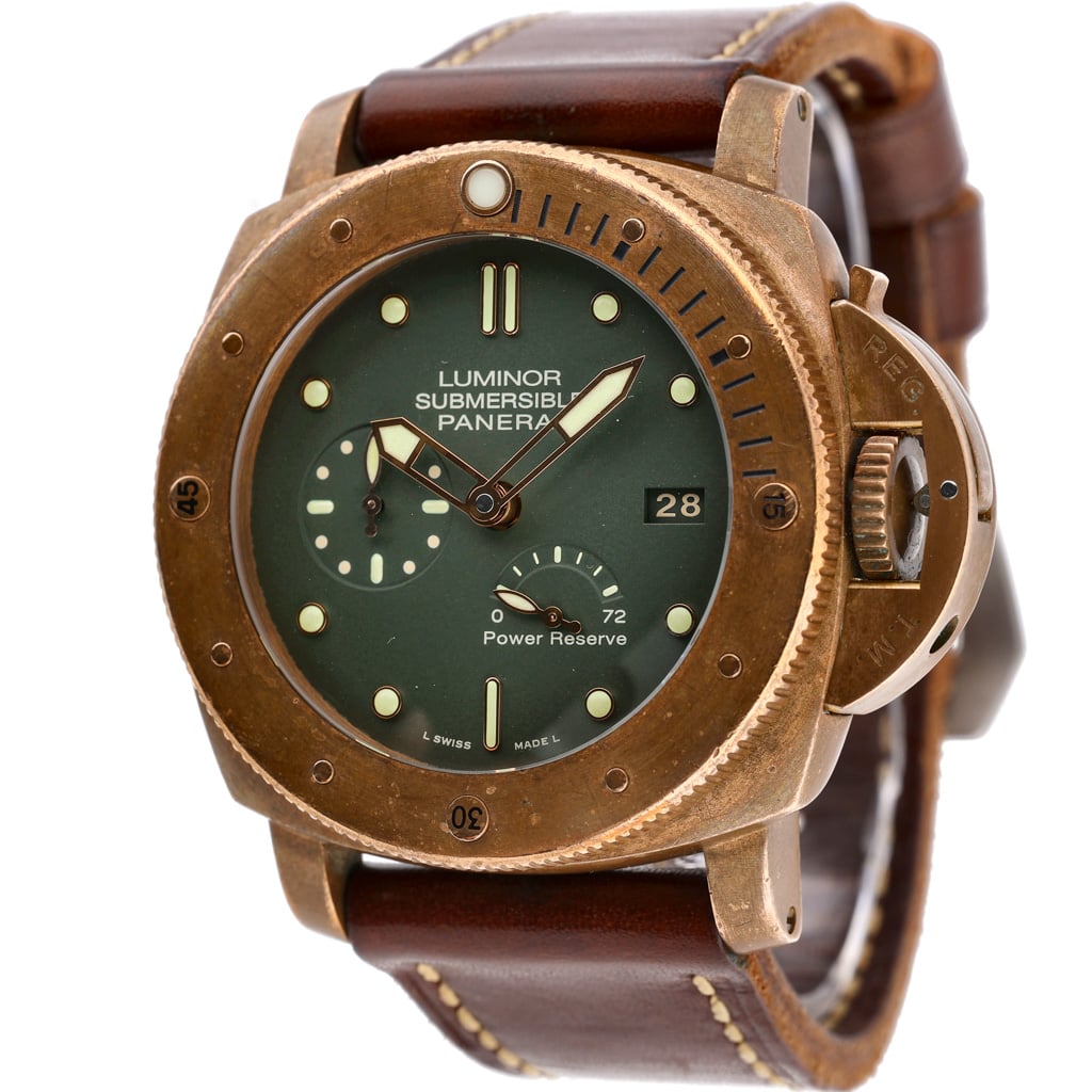 Panerai Luminor Submersible PAM00507 with khaki dial and bronze case - product image 2