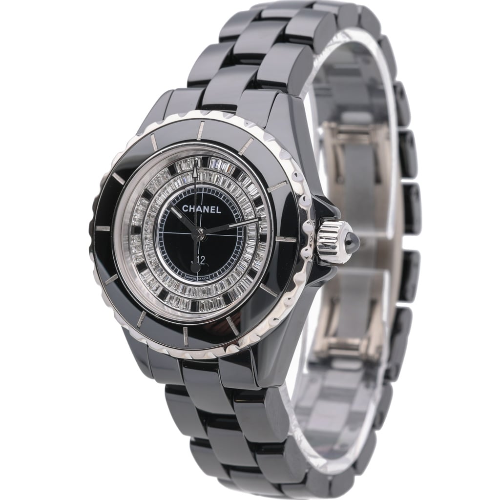 Chanel J12 H2610 with black dial and ceramic case - product image 3