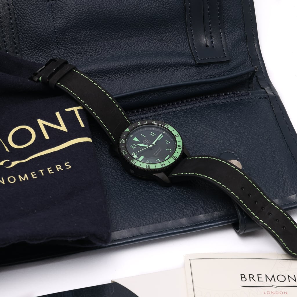Bremont Bamford Aurora S502-DLC-BAMFORD-L-S with black dial and steel case - product image 3