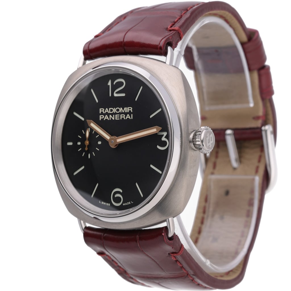Panerai Radiomir PAM00338 with black dial and titanium case - product image 4