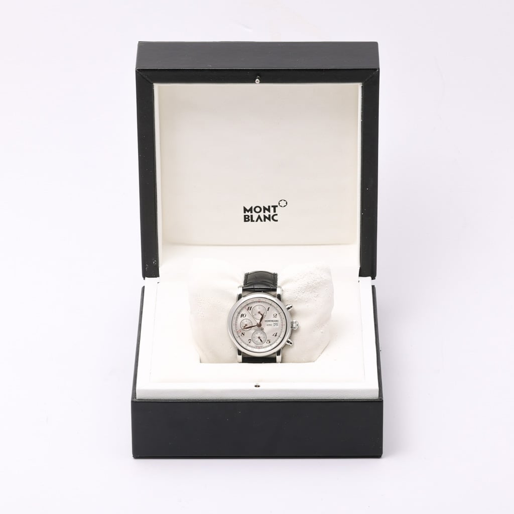 Montblanc Star 4810 110590 with silver dial and steel case