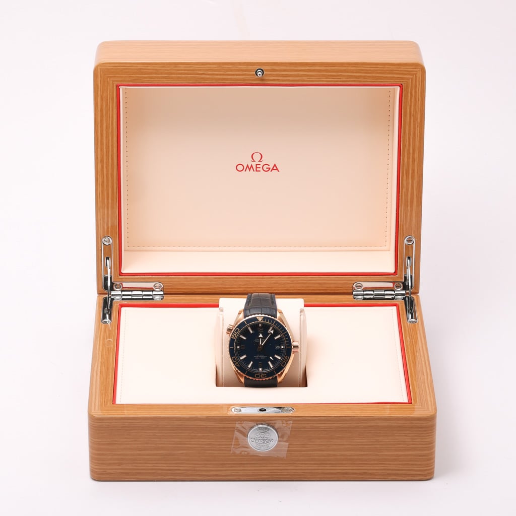 Omega Seamaster Planet Ocean 215.63.44.21.03.001 with blue dial and 18ct rose gold case