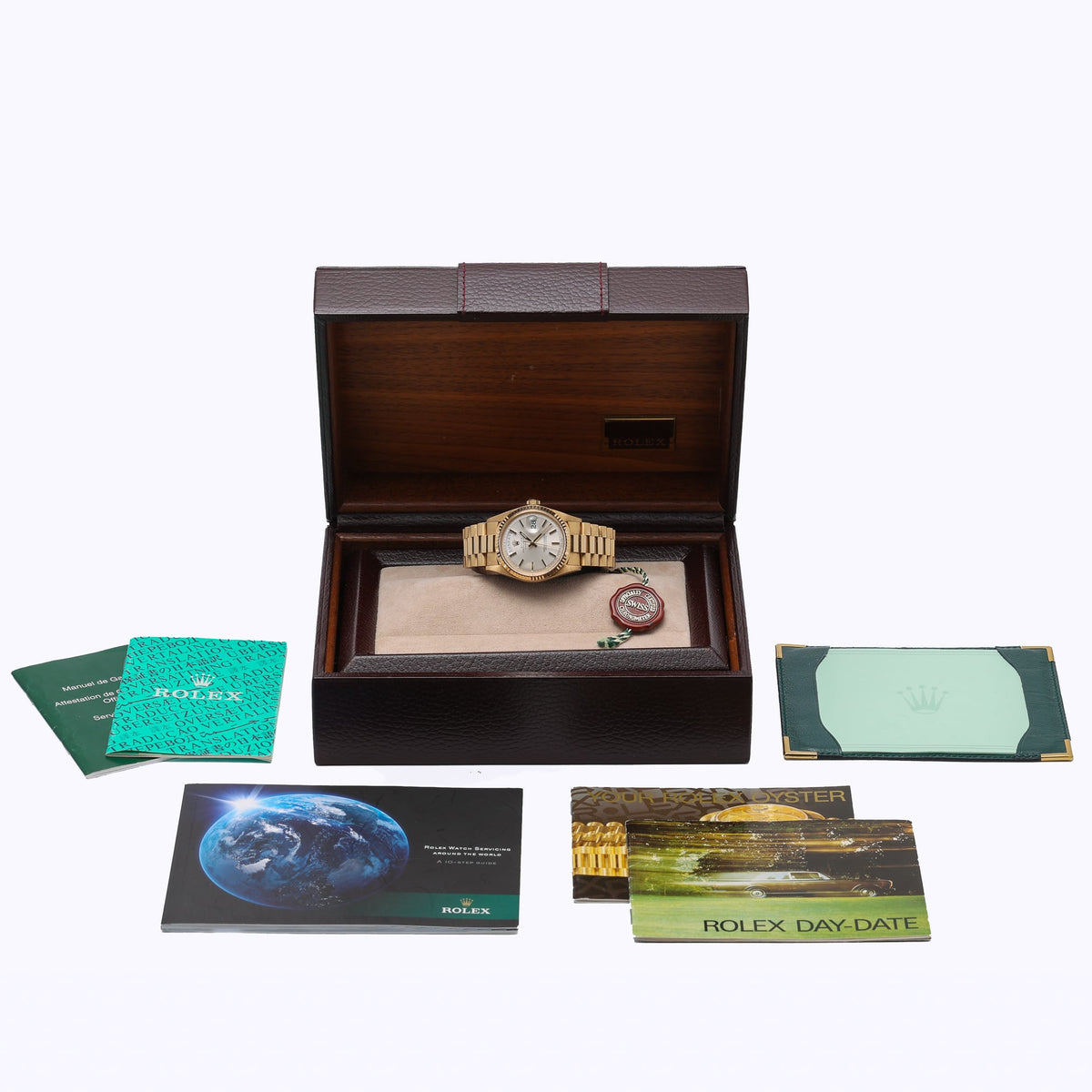 Rolex Day-Date 1803 with silver dial and 18ct yellow gold case - product image 2