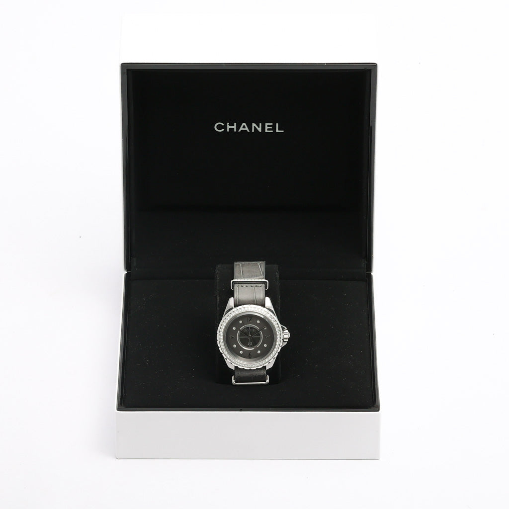 Chanel J12 image 2