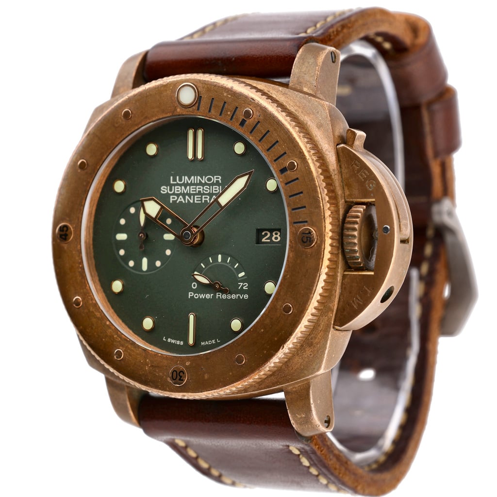 Panerai Luminor Submersible PAM00507 with khaki dial and bronze case - product image 3
